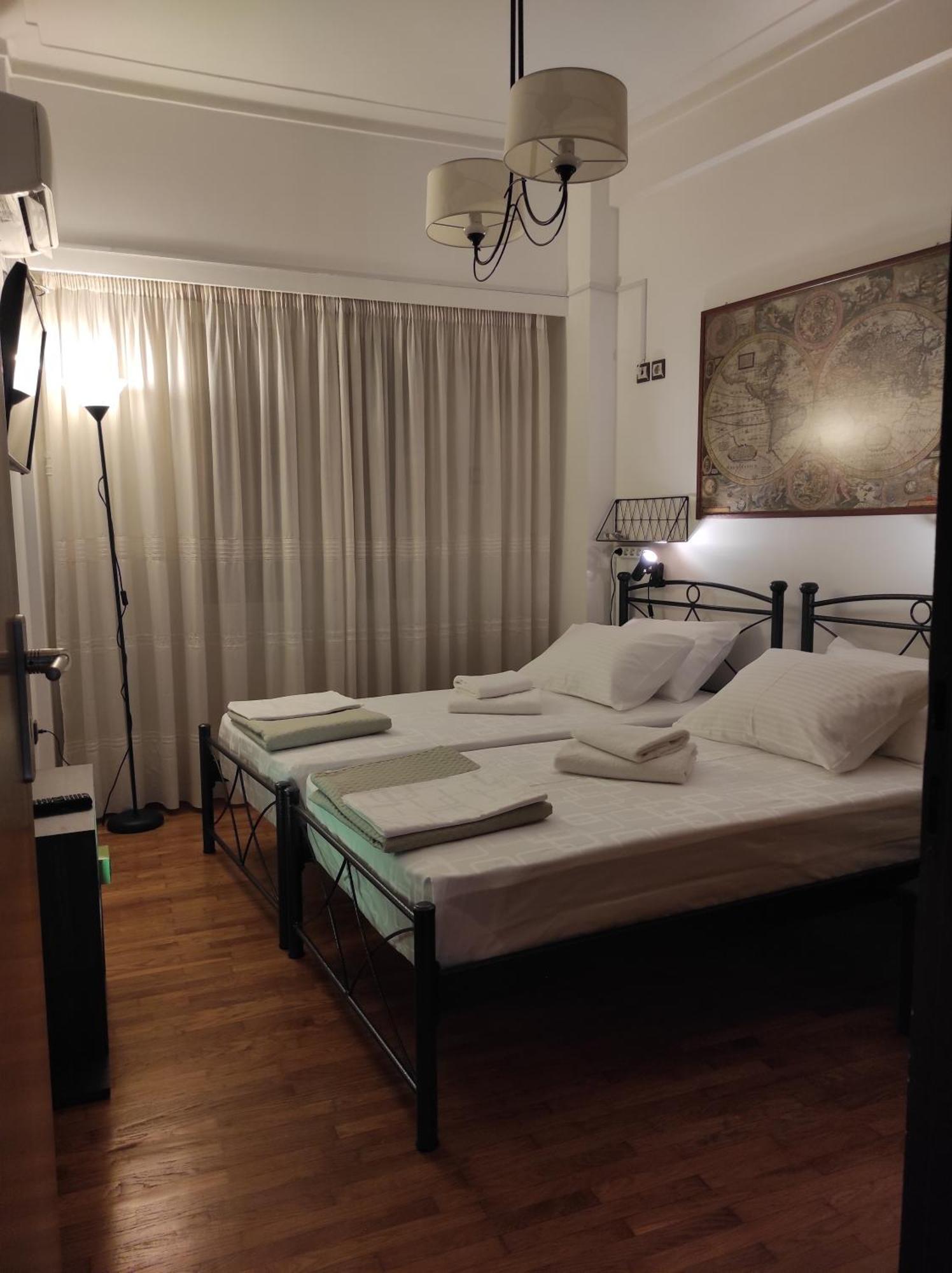 Cosy Apartment On Dragon Street Афины Экстерьер фото